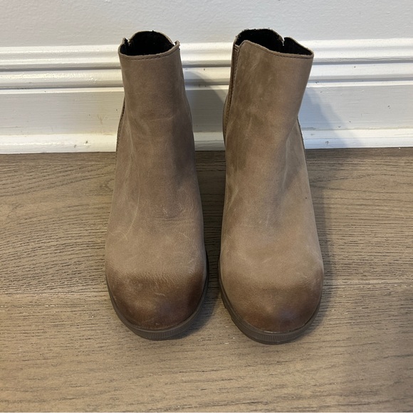 Sorel Women's Joan of Arctic Wedge II Zipper Fashion Boot - Size 9 - Picture 4 of 8